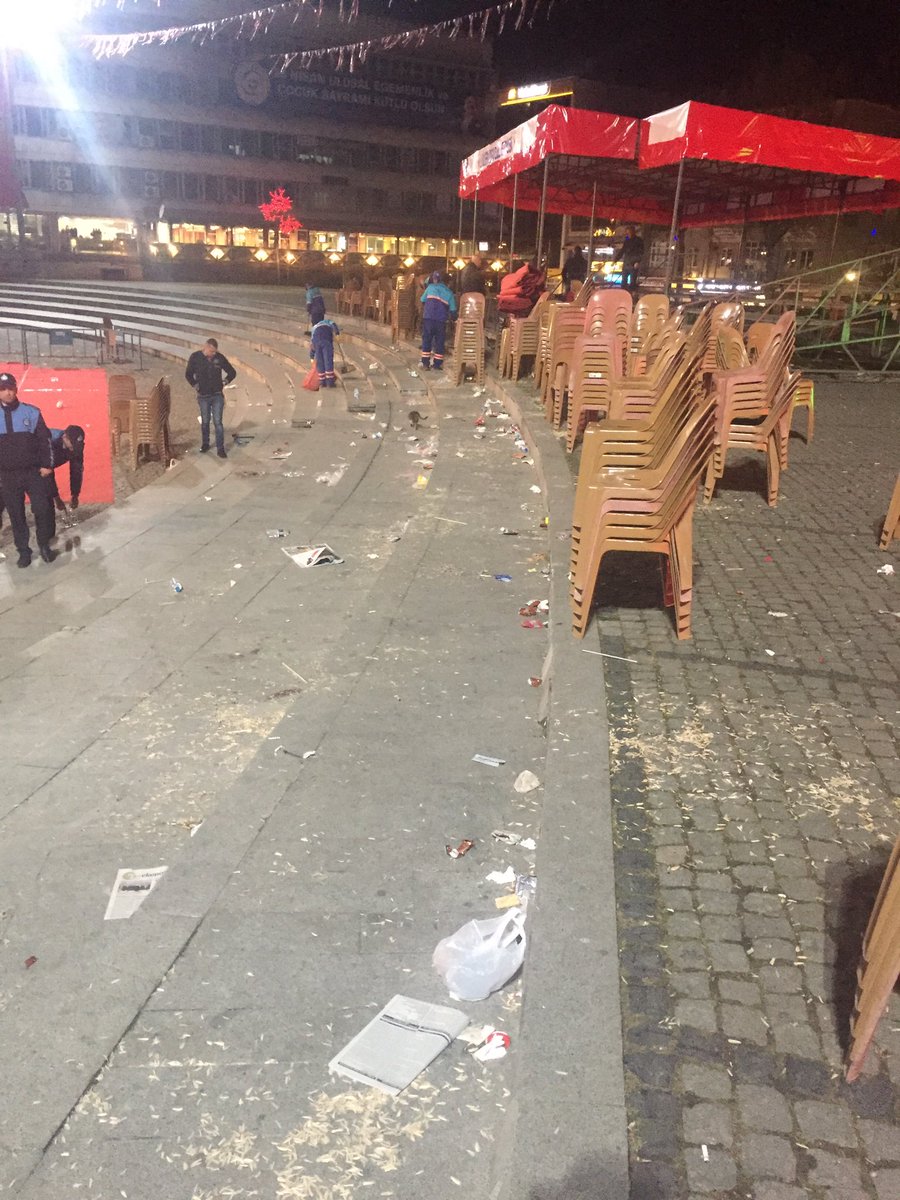 Üstüm başım  hep medeniyet oldu