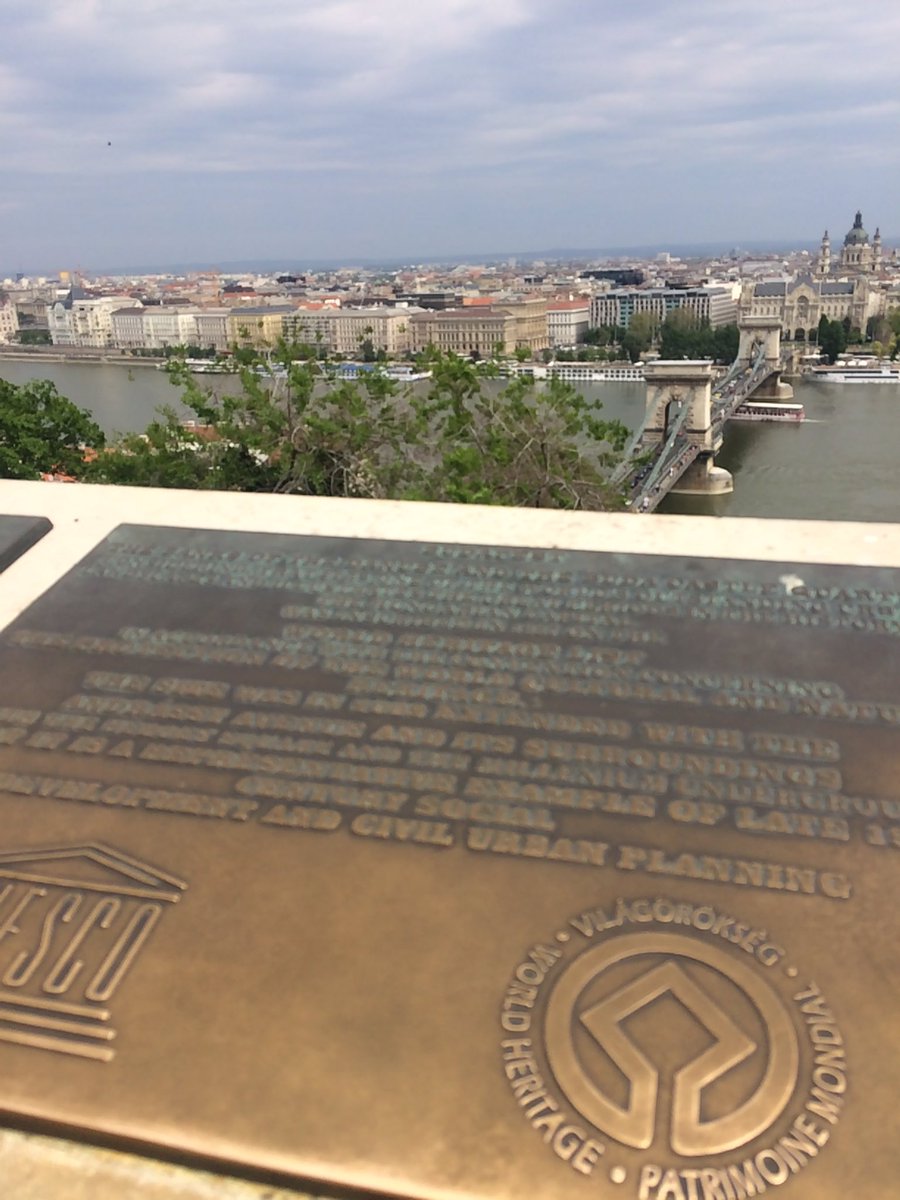 Couldn't resist another holiday urban planning mention #Budapest