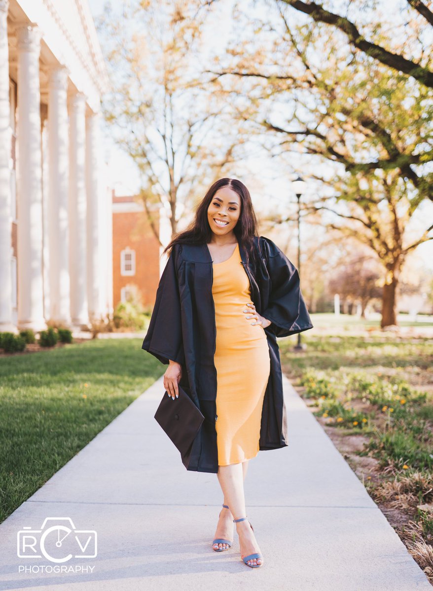 rcvwichita's tweet photo. A few images from a recent Grad Session at @WichitaState! Can't wait to work on the rest of these! #wichitaphotographer #senior2019 #gradsession #wichitastate https://t.co/0IYS1JQ4mO