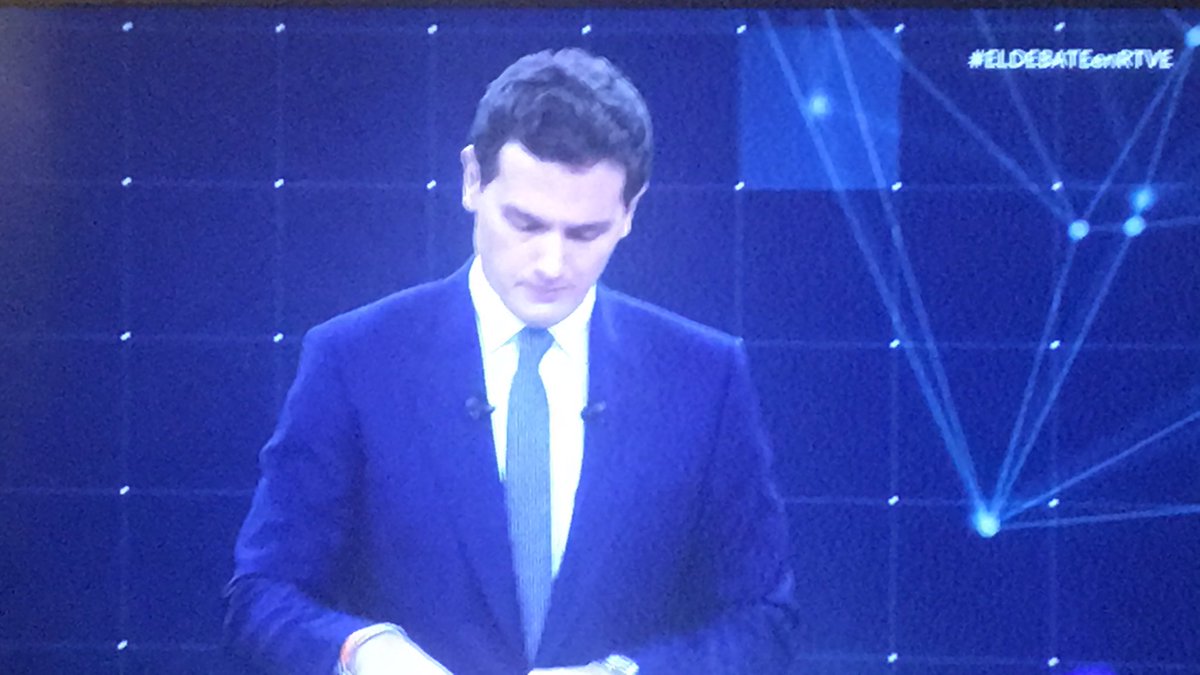 AVilomara's tweet photo. Si el païs hagués d’estar a les teves mans tela telita @Albert_Rivera  #ELDEBATEenRTVE https://t.co/bp4uLtK3zM