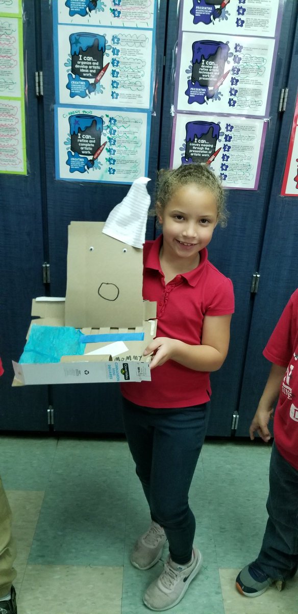 CreateWithCarr's tweet image. Celebrating Earth Day in the art room by creating recycled sculptures! #icebulldogs @ICEBULLDOGS #centersd @CenterHS