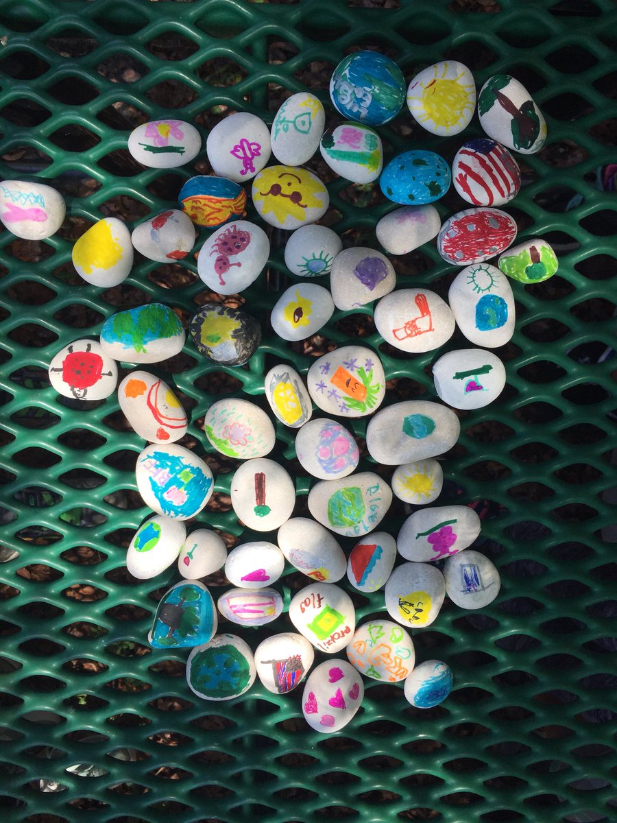 MrsBerlatsky's tweet photo. These Firsties think the Earth rocks! #EarthDay2019 #PeaceLoveFirst #VikingVoyage19 https://t.co/C1JKLhZw32