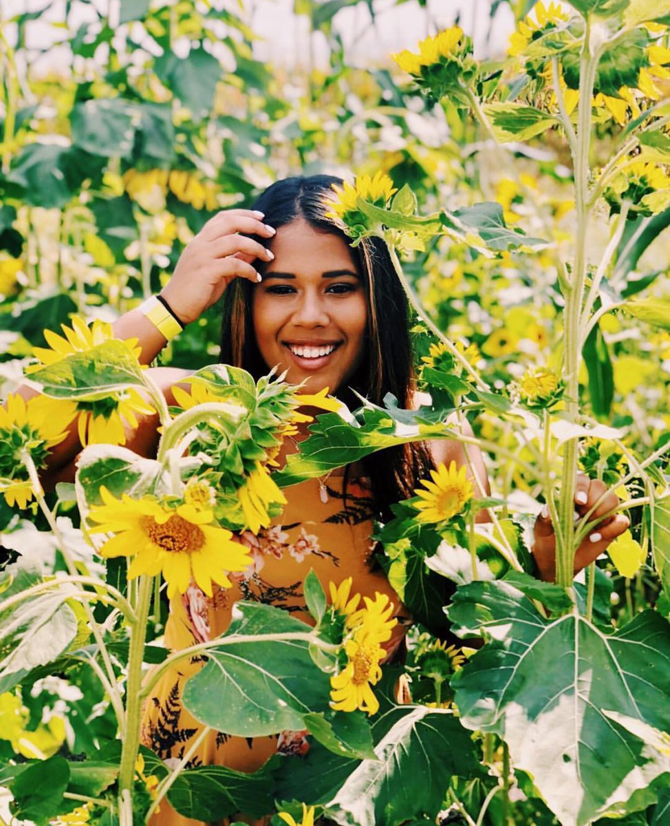 phimu_fgcu's tweet photo. happy earth day from theta nu🌍✨ https://t.co/tTYxnP1xqF
