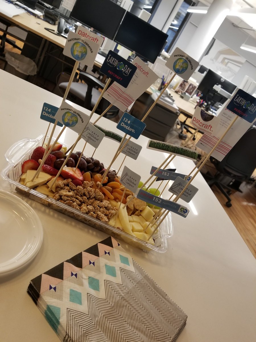 bamcreative_'s tweet photo. Wishing everyone a Happy Earth Day! A huge thank you to @PatcraftFloors for surprising our office with a delicious and healthy way to celebrate Earth Day.

#AEC #aecindustry #flooring #architecture #interiordesign #design #office #workplace #BAMCulture https://t.co/JHaKngoT8S