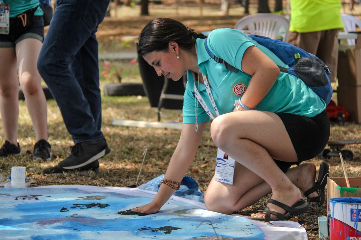 jmj_es's tweet photo. Día Internacional de la Madre Tierra
🌎🤲 La madre tierra nos necesita, sigamos poniendo en práctica todas las buenas acciones que realizamos en la Jornada Mundial de la Juventud #Panama2019. #LiveLaudatoSi 🌿 https://t.co/rI22gZD9nj