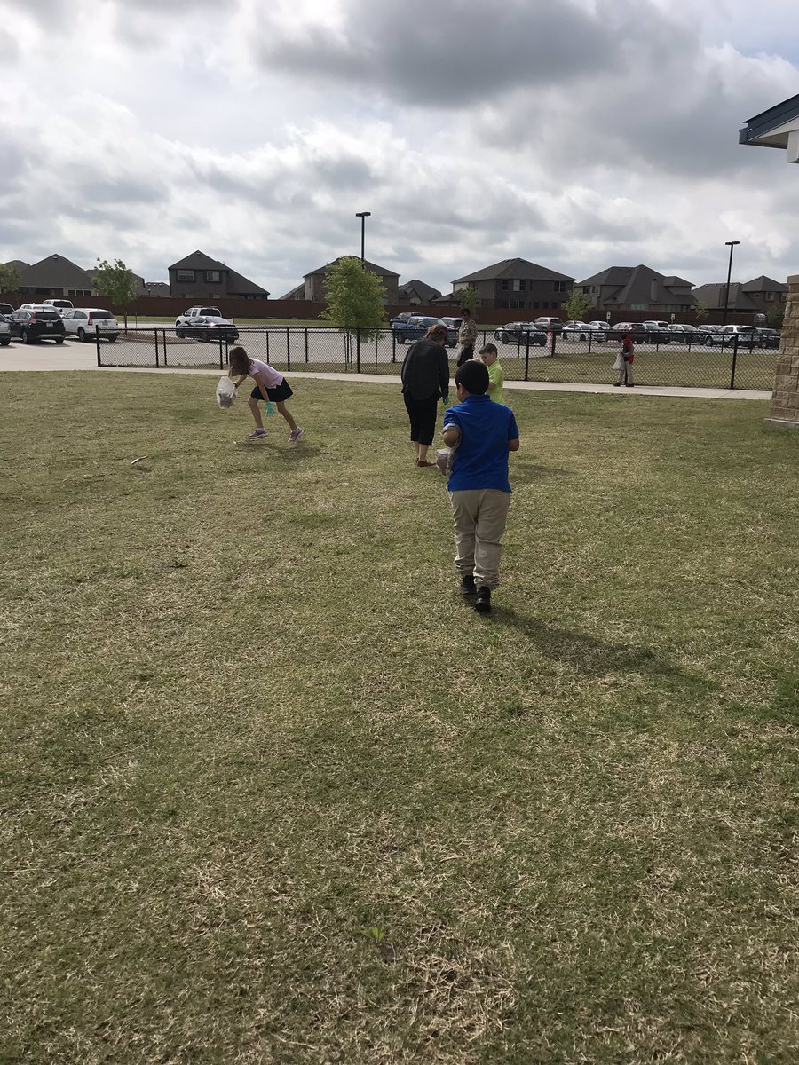 Alex Williams (@alexwil92217827) on Twitter photo Happy Earth day! We spent the morning picking up trash all around the school. #recycling #EarthDay2019 <a href="/CISDDietz/">Dietz Elementary</a> Happy Earth day! We spent the morning picking up trash all around the school. #recycling #EarthDay2019 <a href="/CISDDietz/">Dietz Elementary</a>