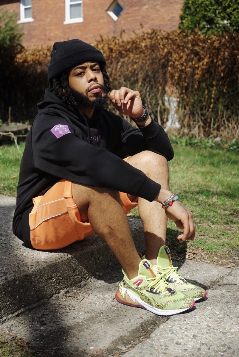 uncwhlgn's tweet photo. Thanks to PUMA x FOOTLOCKER for sending over these #LQDCell AR - a crazy way to explore the digital world thru sneakers using Augmented Reality! && they have their own Puma Liquid Cell App... check it out.
#ad cc: @whlgn @footlocker @puma #pumalab
Photo: #shotbyuncletae #whlgn® https://t.co/wu0aaCHPTg