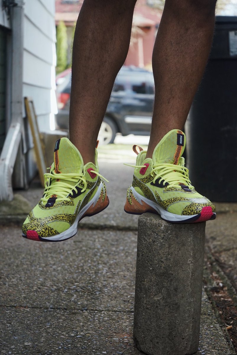 uncwhlgn's tweet photo. Thanks to PUMA x FOOTLOCKER for sending over these #LQDCell AR - a crazy way to explore the digital world thru sneakers using Augmented Reality! && they have their own Puma Liquid Cell App... check it out.
#ad cc: @whlgn @footlocker @puma #pumalab
Photo: #shotbyuncletae #whlgn® https://t.co/wu0aaCHPTg