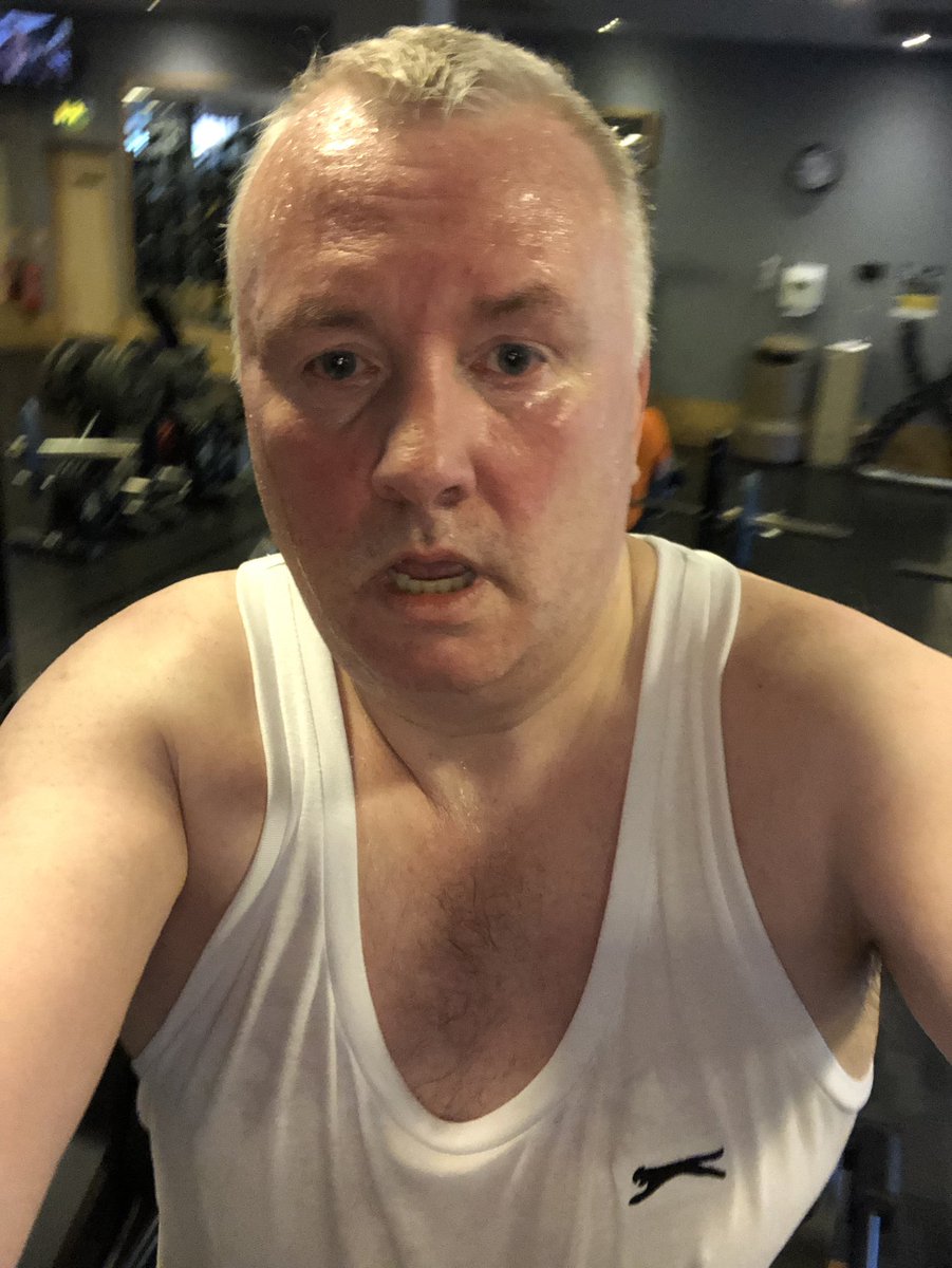 StephenNolan's tweet photo. Tuesday is weigh day . 
My next wee goal is to be below 17st by tomorrow . 
Let’s see , trying hard in gym tonight. https://t.co/E2kYRFppQZ