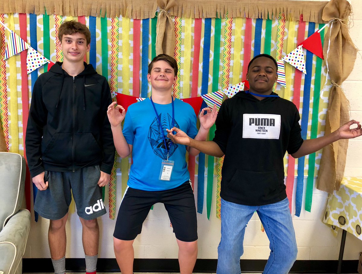 IveyFHomer's tweet photo. Introducing the very first group of @LexingtonMiddle student #MindfulLeaders! These 3 will be leading their peers tomorrow through a #MindfulMoment lesson that THEY created! @KeTribble #InspirePrepareEmpower #DLPAdvocate https://t.co/7cwDxzDIEA