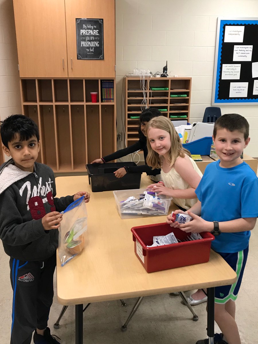 MegyHill's tweet photo. Working hard on Care Kits for homeless people- just one solution these students selected, planned, and executed during their problem solving and researching.  Thanks @MSFabovebeyond for supporting our passion! https://t.co/Y2kBe56HwI