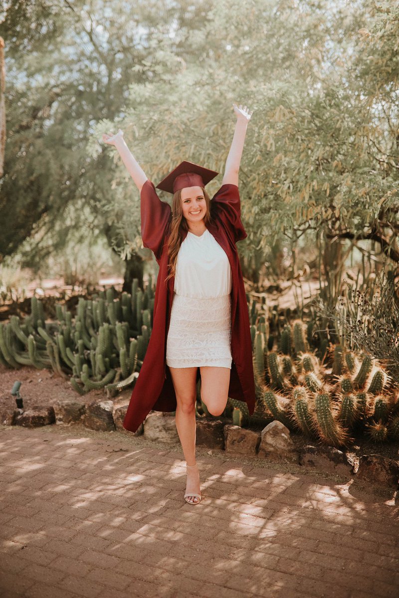 baileyamadore's tweet photo. i swear i’ve had senioritis since freshman year https://t.co/eoxwKcLbUY