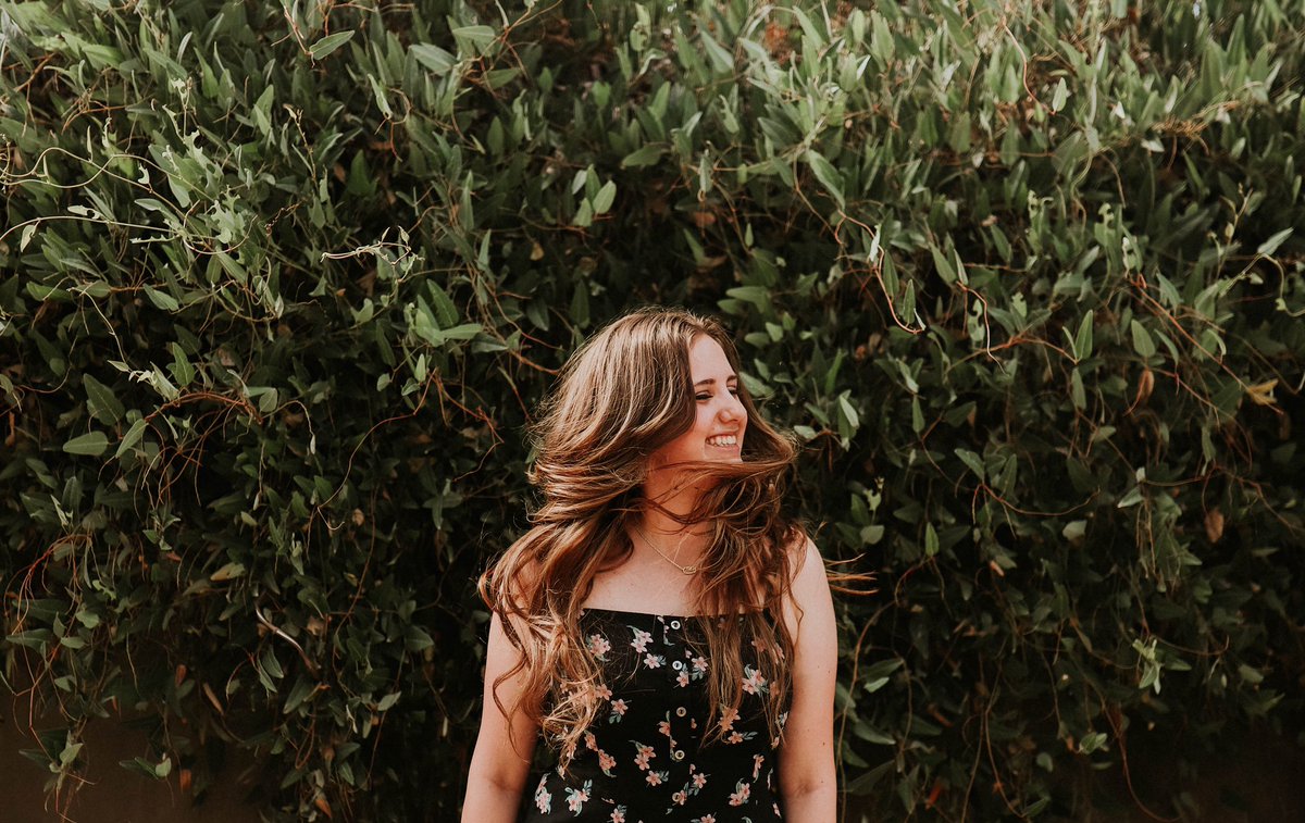 baileyamadore's tweet photo. i swear i’ve had senioritis since freshman year https://t.co/eoxwKcLbUY