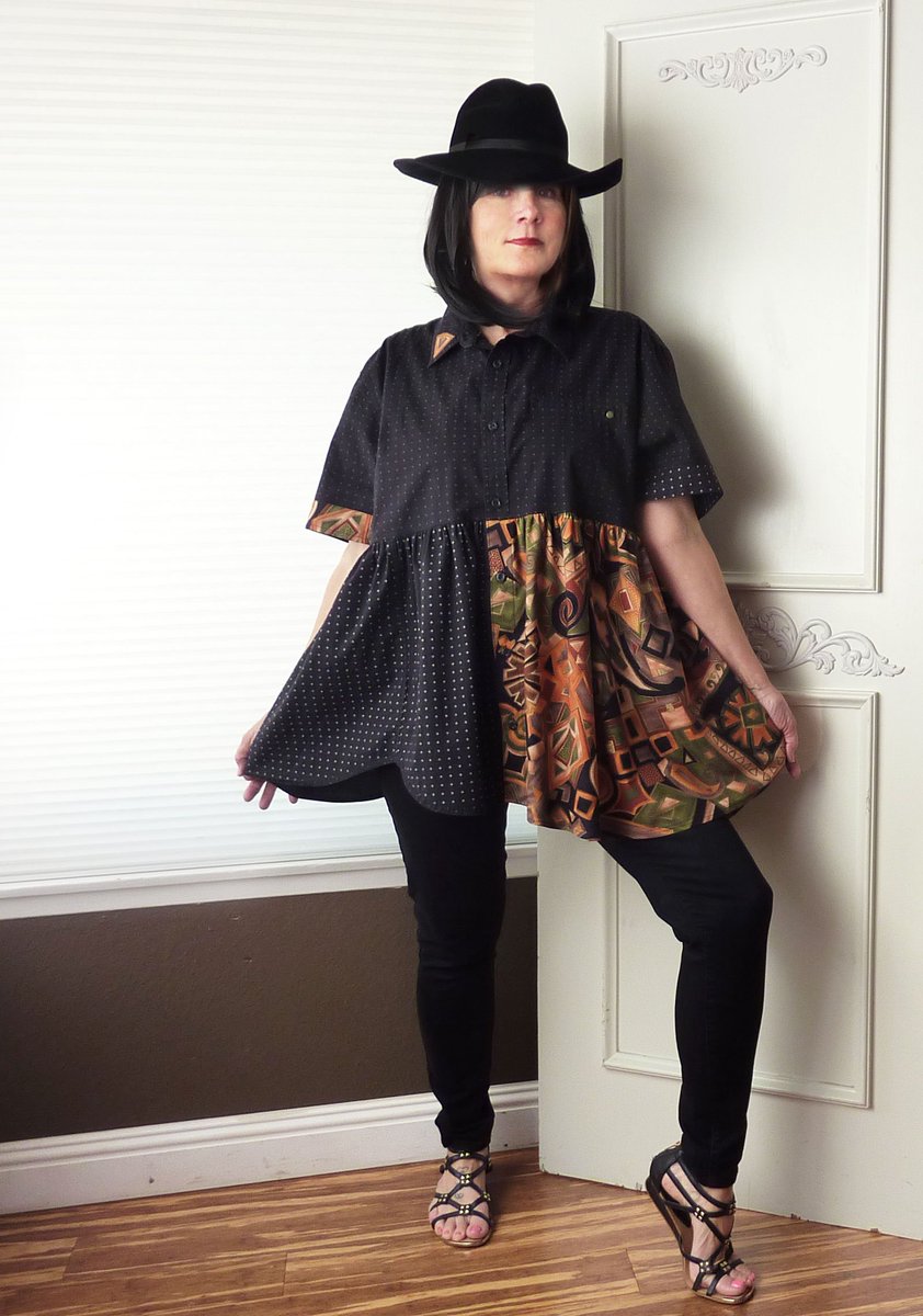 glasspotential's tweet photo. Fun plus size babydoll look made from upcycled clothing: https://t.co/4hsx1Y6Gii #upcycled #upcycledclothing #etsyseller #etsyshop #maximalism #ecofashion #sustainablefashion #black #dotted #cotton #plussizefashion #onesizefitsall #oneofakind #babydolllook https://t.co/bYonrzkrLC