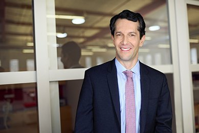 williamoneilco's tweet photo. Chief Investment Strategist Randy Watts chats to AllianceBernstein's Chief U.S. Economist Eric Winograd on #InvestingwithIBD about central banks, the strength of the U.S. dollar &amp; the disruption in international trading. Listen now! (Starts around 27:41)
https://t.co/jQgNb0o3Nc https://t.co/VExUhaYhZj