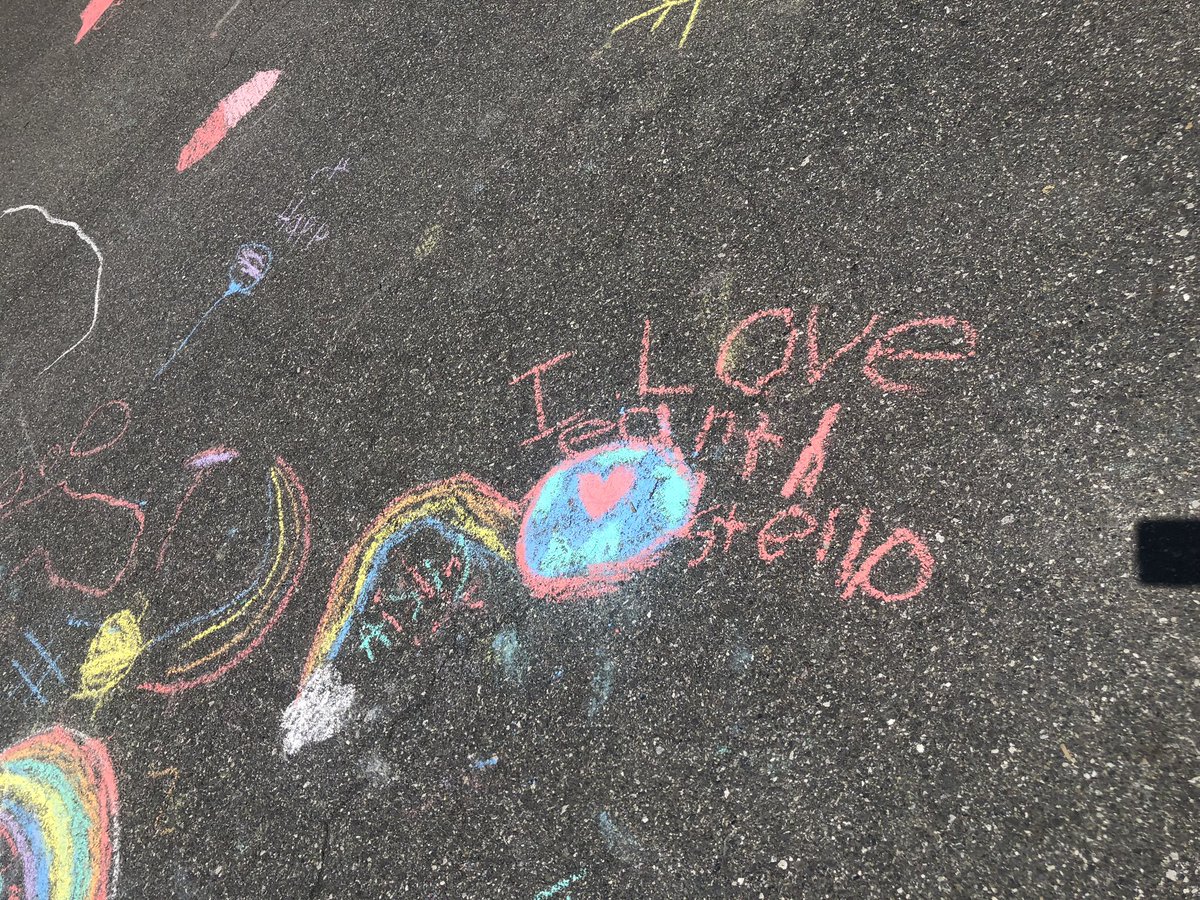 LandelsPta's tweet photo. Our Landels Lions decorated the blacktop for #EarthDay2019 #landelspta @mvwschools https://t.co/3no39pqQ0A