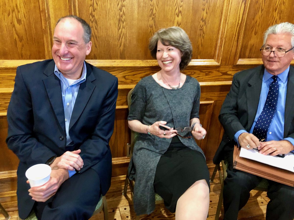 InstLocGov's tweet photo. Today ILG is in the Gateway Cities Region co-hosting a workshop to help cities connect with technical assistance, partners and funding to build #affordablehousing. @Gateway_COG @CalSGC https://t.co/8c5FO1VcFK