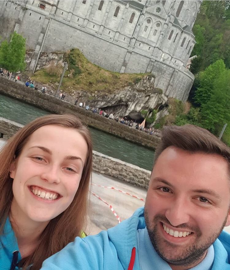 marypalmer292's tweet photo. #flame2019 reunion in Lourdes @HCPT youth gather #hcptyouth @cymfed @FlameCongress https://t.co/MvBs92J3oi