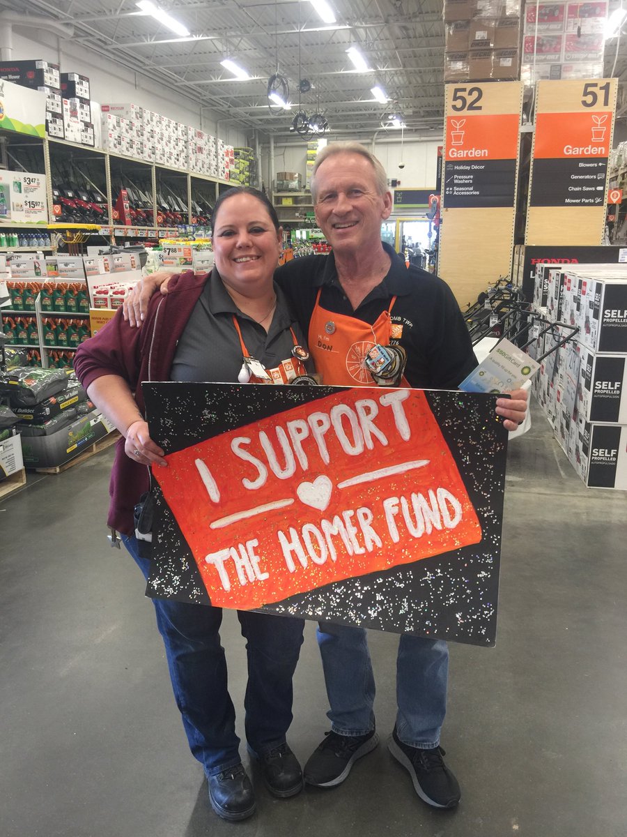 Jvmvp35Diane's tweet image. Don has supported the Home Depot for years 😊 thank you Jamie for leading our homer fund drive ⁦@XKerrigan⁩ ⁦@SWHR33⁩ ⁦@KristinMBowden1⁩ ⁦@MSUKraut⁩