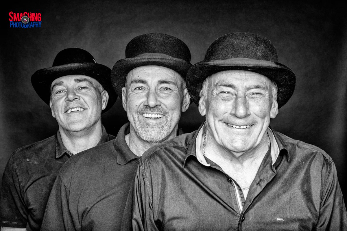 SmashingPhotog1's tweet photo. Studio shoot 20th April. Images taken and processed by all members of Smashing Photography https://t.co/aUDZ5RD7Le