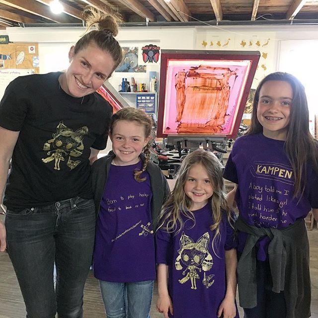 voidgallery's tweet image. So much fun printing a family of t-shirts today! ✨✨✨ bit.ly/2XyTCBW
