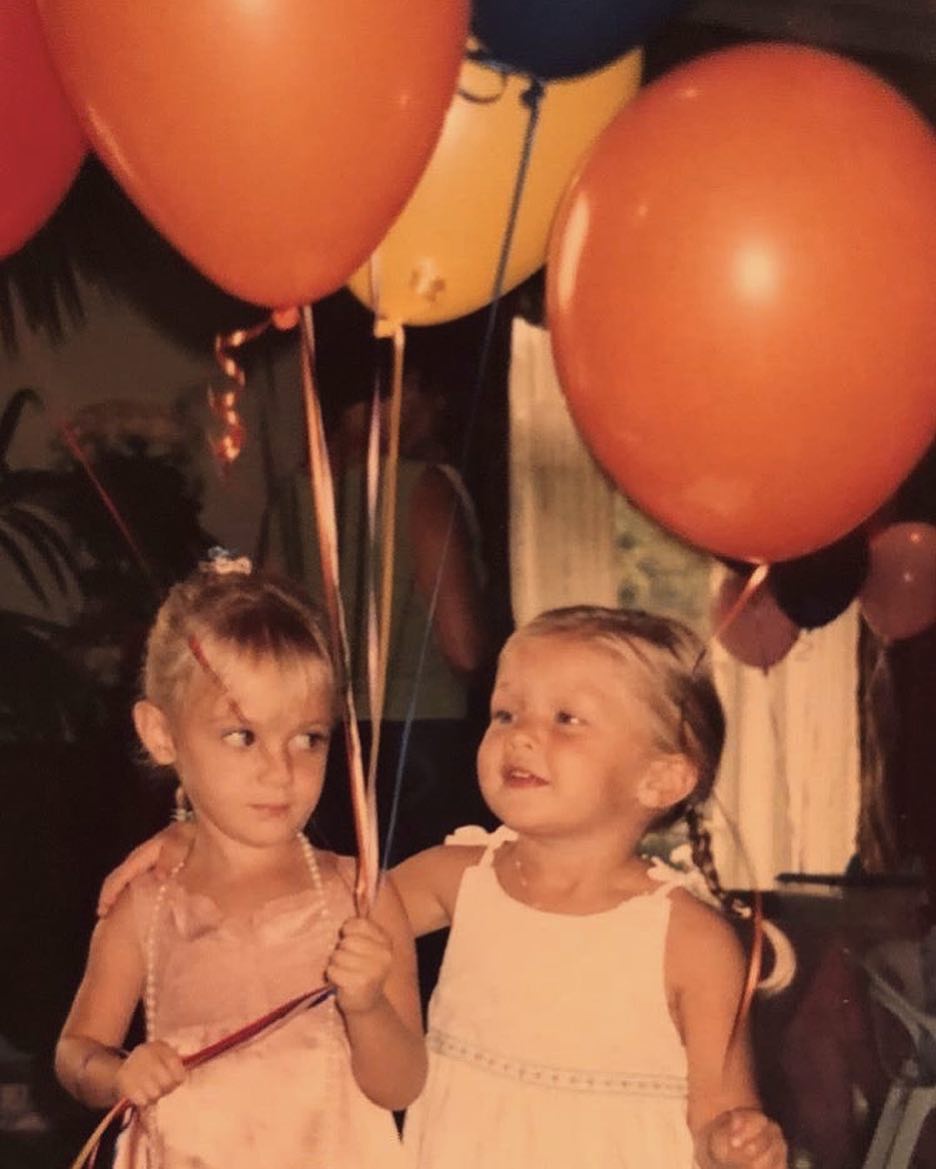 gigihadidreport's tweet photo. Happy Birthday to the most beautiful woman @GiGiHadid !! WE LOVE YOU. 

#Happy24thBirthdayGigi https://t.co/7gpRWchk4E