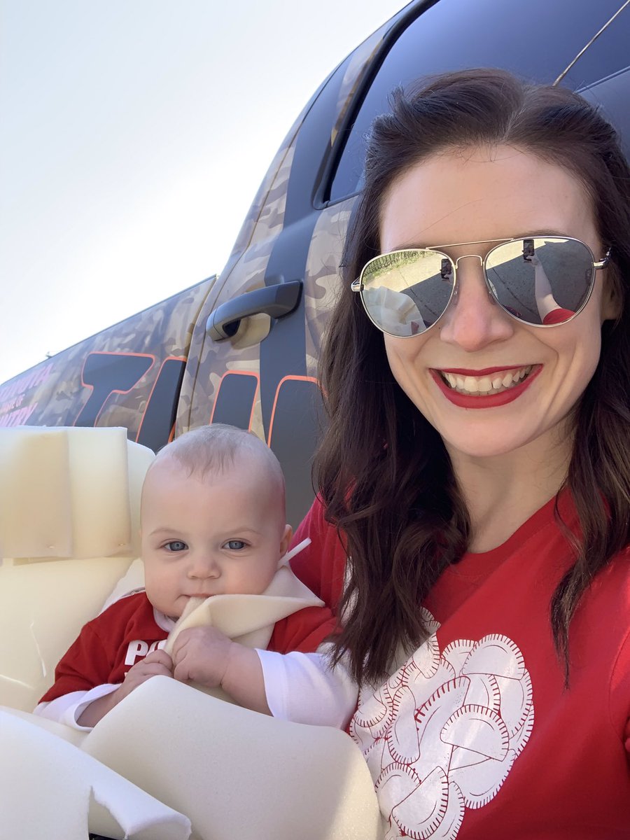 LTysiac's tweet photo. @1065WYRK My little pierogi and I celebrating this beautiful Dyngus Day #TOCTundra https://t.co/2vg2XfnYcm