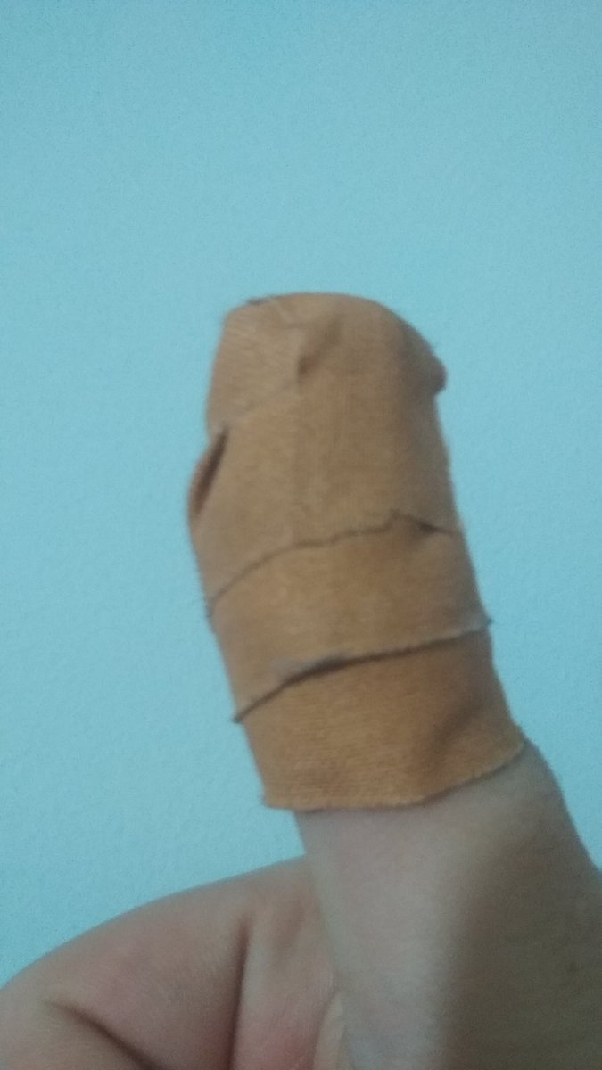 xuaxe15's tweet photo. Primer partido y primera victoria! A pesar de no hacer un buen partido personalmente al jugar "lesionado" todo por el equipo. https://t.co/MtoTtuMjbZ
