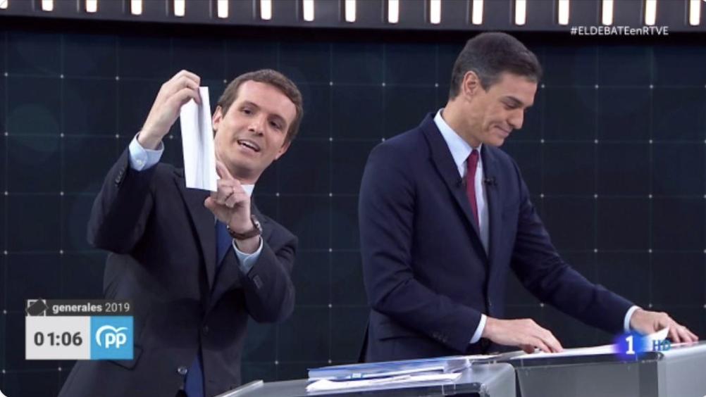 PabloDurCan's tweet photo. - Profe mira esto coño, que aquí puse la A y me la corregiste mal

#ELDEBATEenRTVE https://t.co/bpbTVfRdii