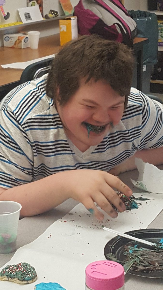 JenMccoyski's tweet photo. Our hearts are aching today for the loss of one of our friends. Evan R. was an awesome young man with a beautiful soul, a great smile, and an even better personality that we will always remember and cherish. Sending Love and Hugs to our Pacer family. ❤️ https://t.co/yKH9nlySpm