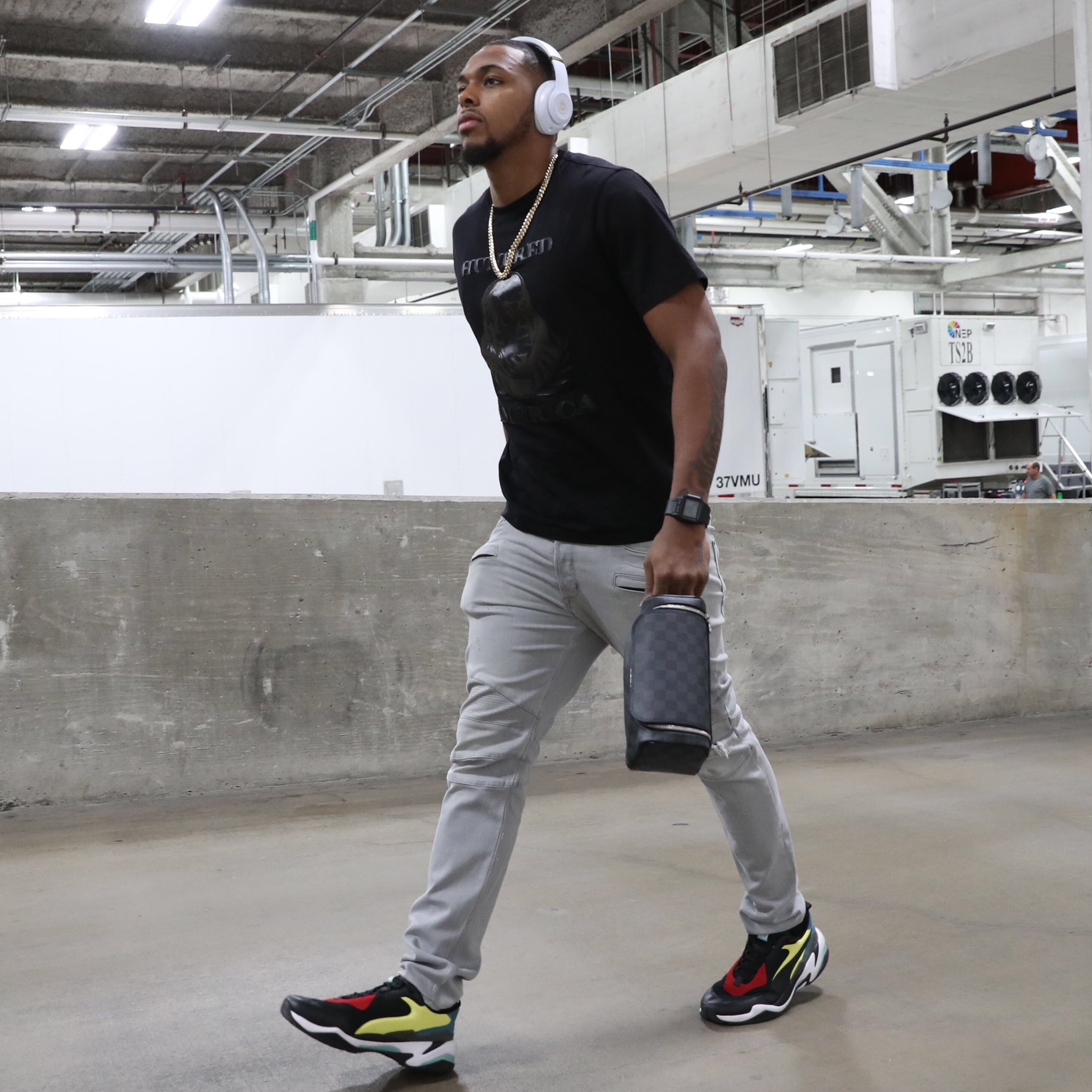 giannis tech fleece