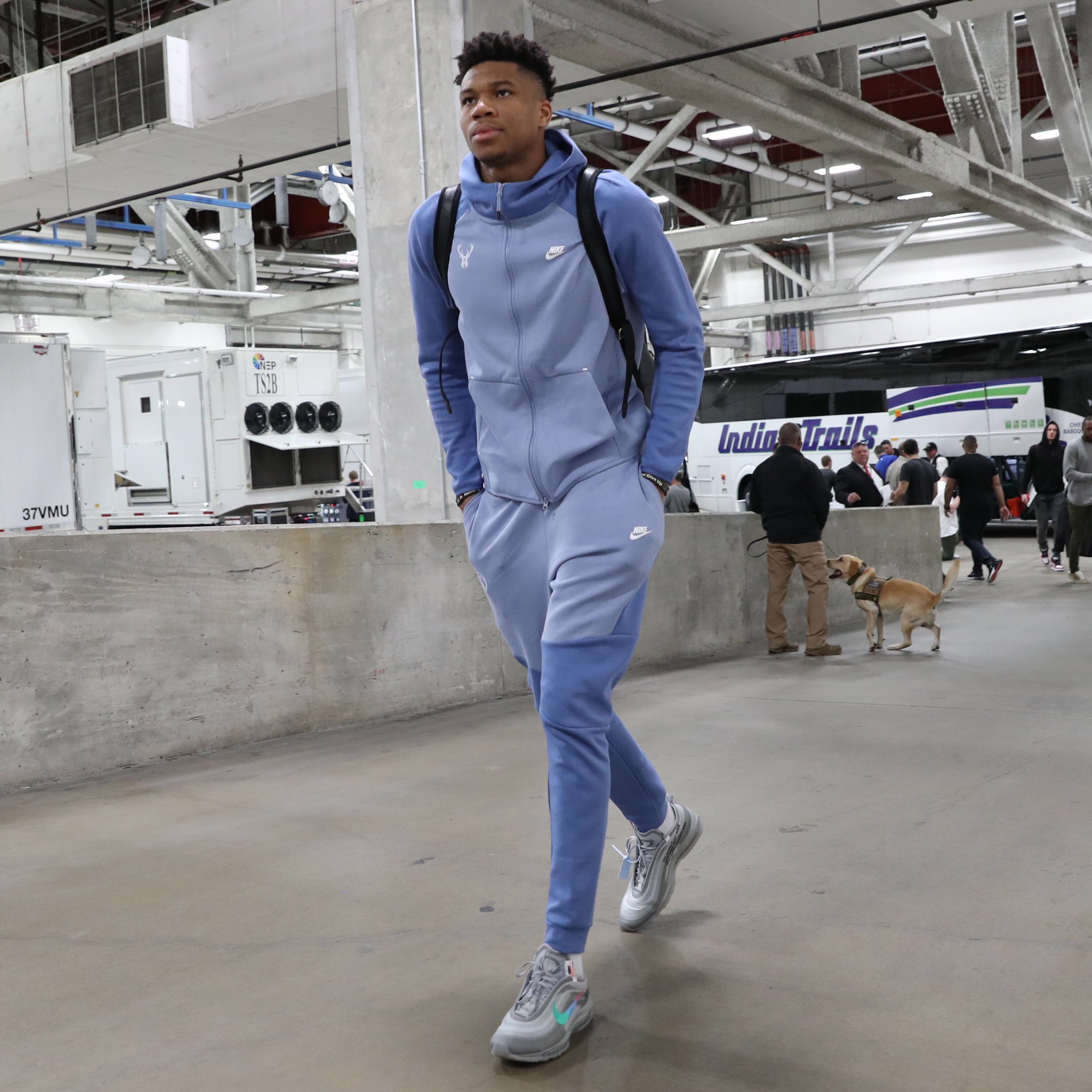 Giannis tech fleece Outlet