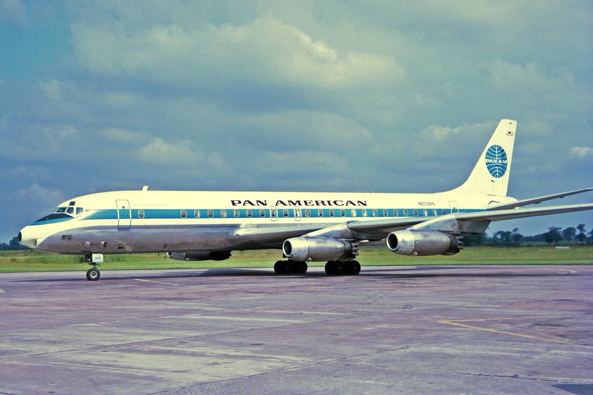 ASAMexico_mx's tweet photo. #SabíasQue El avión Douglas DC-8 contaba con filas de seis asientos, diferencia que lo hacía mejor que su competencia el avión Boeing 707 https://t.co/VWymHgjijW