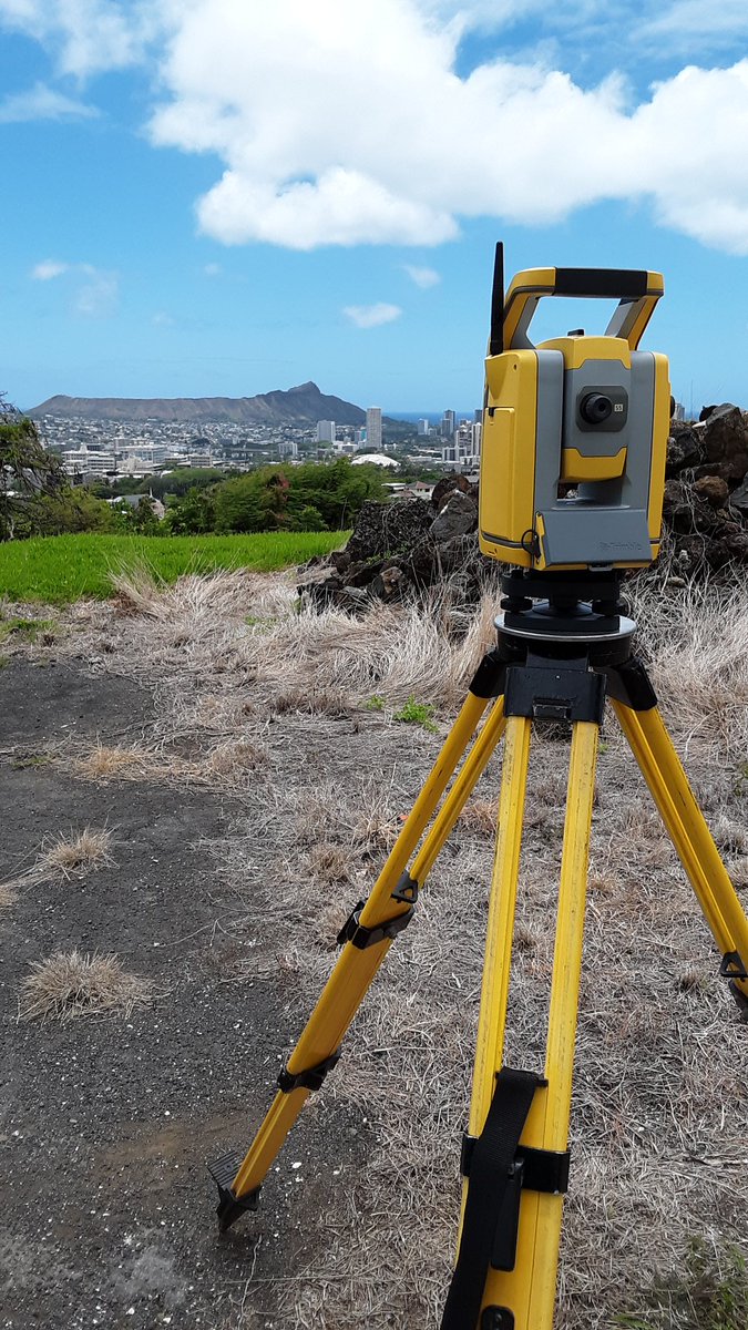 KalihiHammer's tweet image. Diamond Head. #TrimbleS5 #KNSurveying