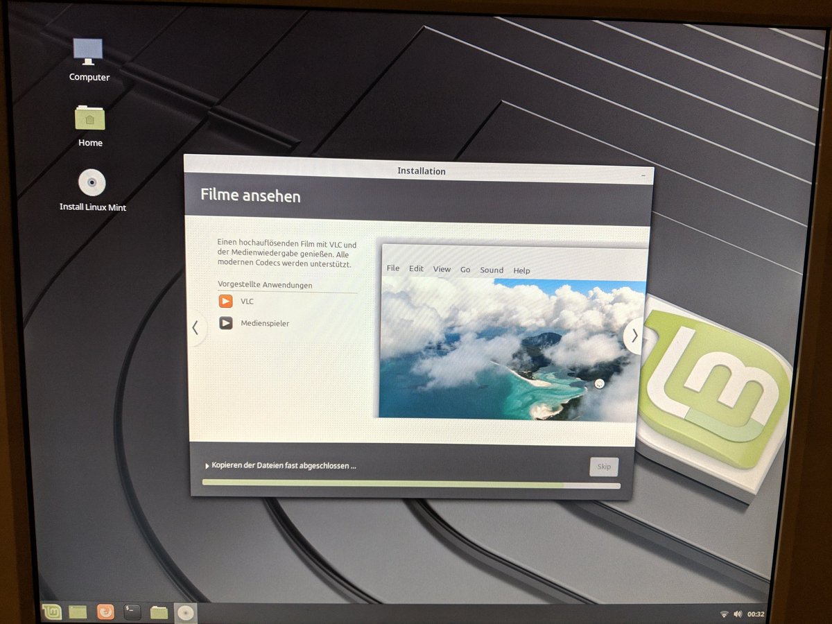AtomicAlliance's tweet photo. Mal eine neue #Linux Distribution testen. #LinuxMint19 https://t.co/8n0ONueT3h