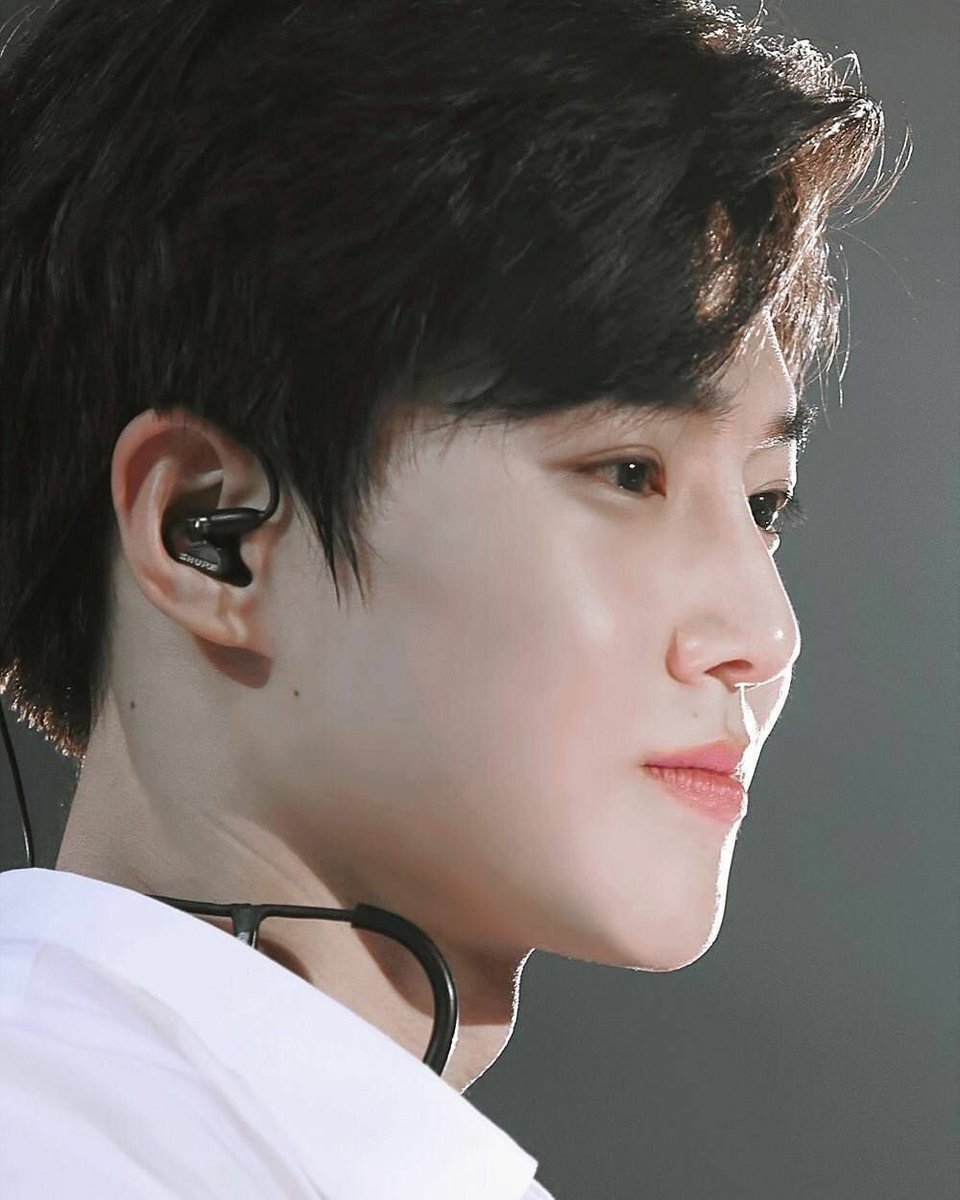 cottonkimjunn's tweet photo. - imágenes que son capaces de curar tú depresión・゜ ♡

#BBMAsTopSocial EXO @weareoneEXO https://t.co/08CzjLWRlB