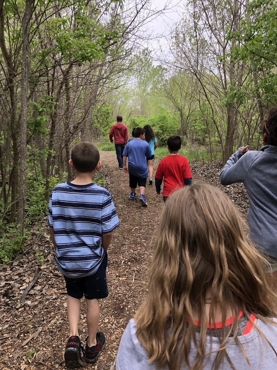 MsSweeniesClass's tweet photo. More field trip photos! #HeusnerPRIDE #why305 https://t.co/589LQtDG7i