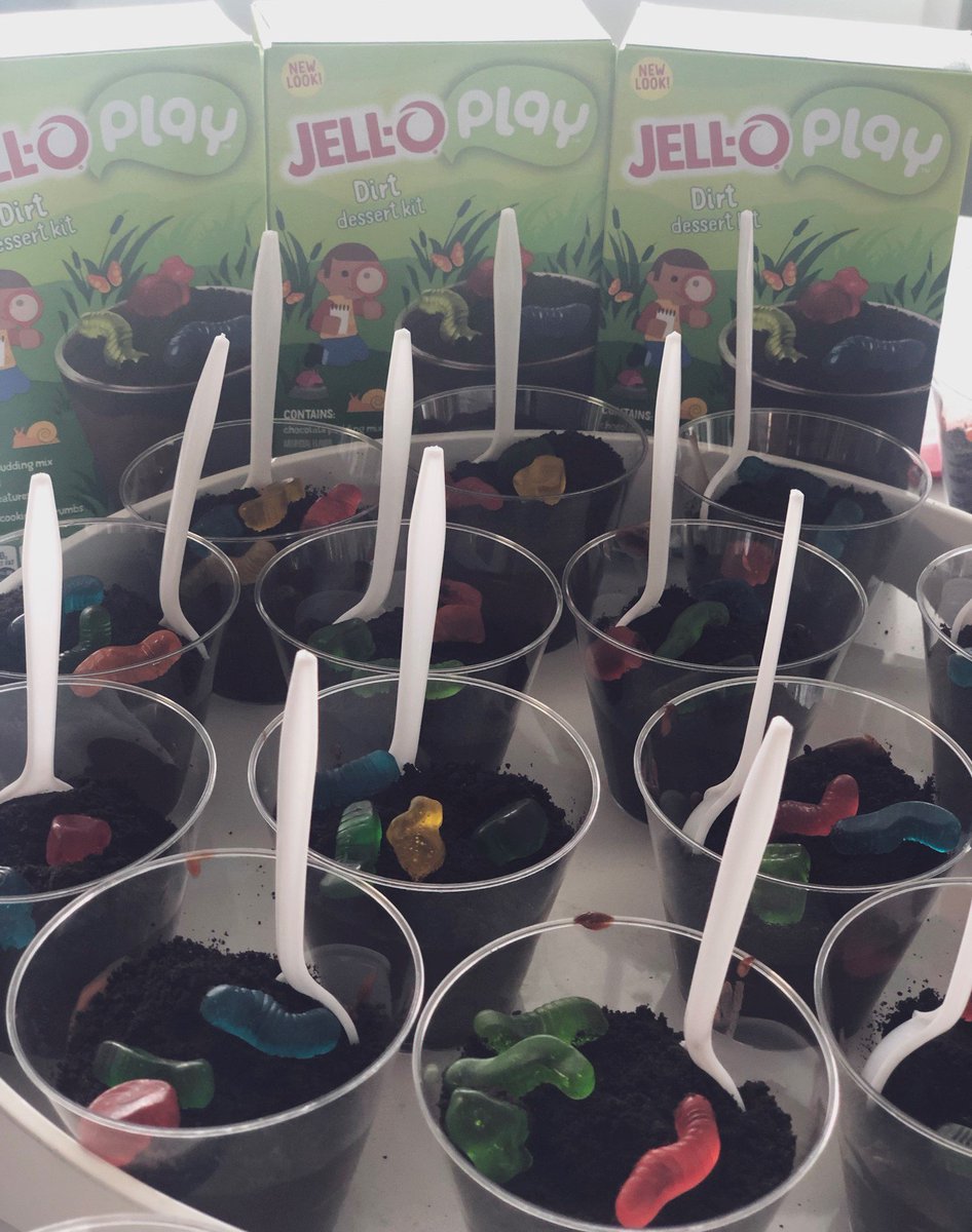FastMore's tweet photo. Happy Earth Day! We enjoyed working with natural sunlight as our lighting, and made some delicious 'dirt' treats for our employees to munch on!
#EarthDay #Connect2Earth #fastmore #logistics https://t.co/qNQufBe1qD
