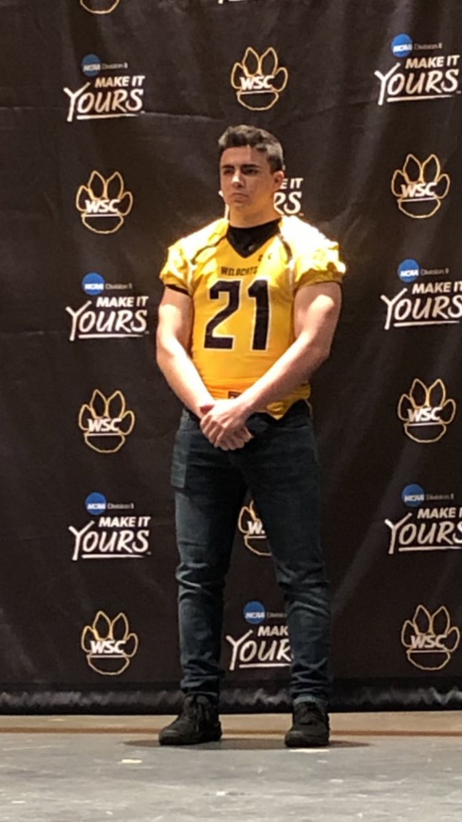 MandolfoGarrett's tweet photo. Had a great Junior day visit at Wayne State College. Thanks to @lmelo90 for the invite. Thanks to the rest of the football staff for the great hospitality. Can’t wait to come up in June to compete. @WayneStFootball @BrianFrana @MSouthFootball @TheXplosiveEdge https://t.co/hupjjOmCwZ