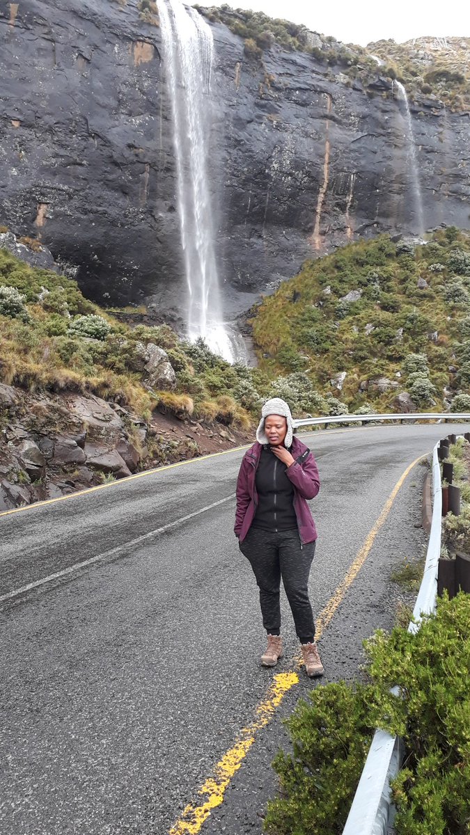 Mossrah's tweet photo. Am told ntat'a Ntahli used to shower at this fall #MotengPass #Lesotho https://t.co/gg4Pjh6yCv