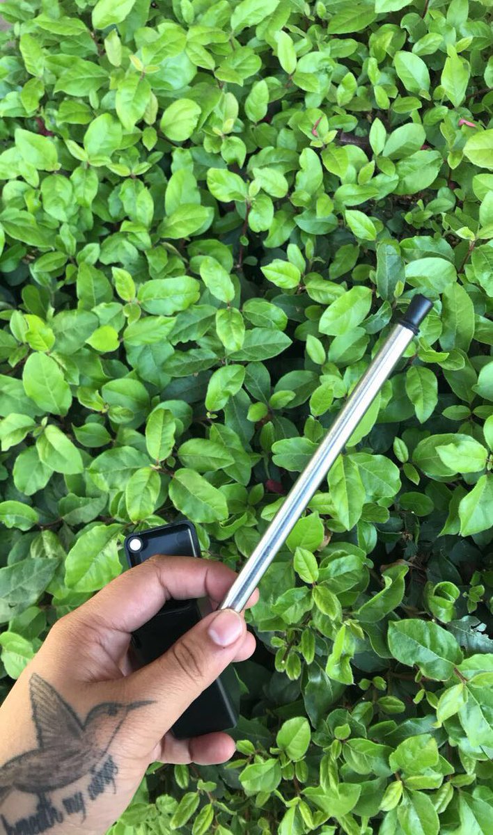 castlecass__'s tweet image. Happy Earth Day! 💛🌎

A small way you can help save the earth is by investing a reusable straw. #OneLessStraw