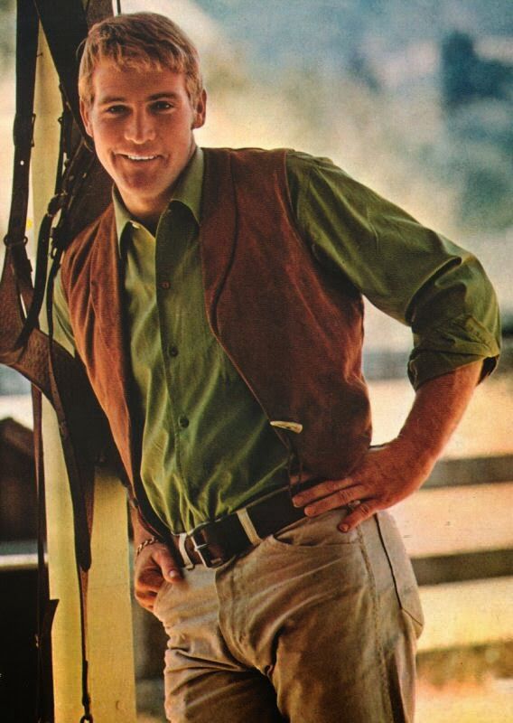 Happy 80th birthday to Mr. Lee Majors. A bona fide legend in every sense of the word. 