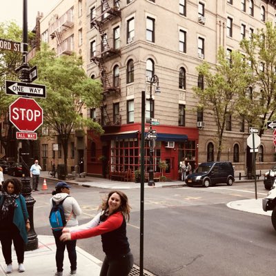 AguusOlivarez's tweet photo. #NuevaFotoDePerfil #Friends #FriendsBuilding https://t.co/JbdFMmzb1F