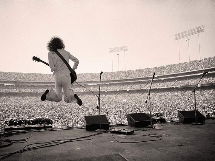 Happy 69th Birthday, Peter Frampton!
Oakland Coliseum Stadium, Aug 3,1975 - photo by Jim Marshall 