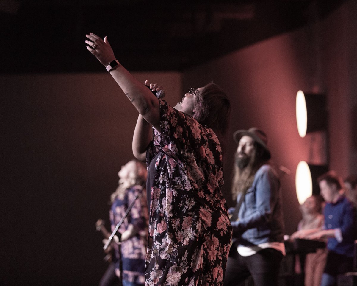 crosspoint_tv's tweet photo. Middle, TN, y'all sounded GREAT this weekend. Which one of these was your favorite? Drop a comment & let us know. #EasterCP #sundaysetlist
--
Good Grace | @HillsongWorship
King of My Heart | @BethelMusic
Watch What He Will Do | Cross Point Music
Living Hope | Cross Point Music https://t.co/Z1yjE1tzkj