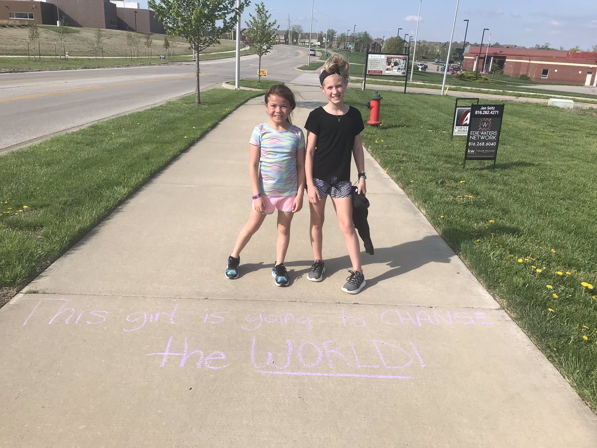 MsHogan_306's tweet photo. These girls are for sure going to change the world! They rocked the practice 5K today! @KBElementary @GOTRKC https://t.co/zeNENvfmw0