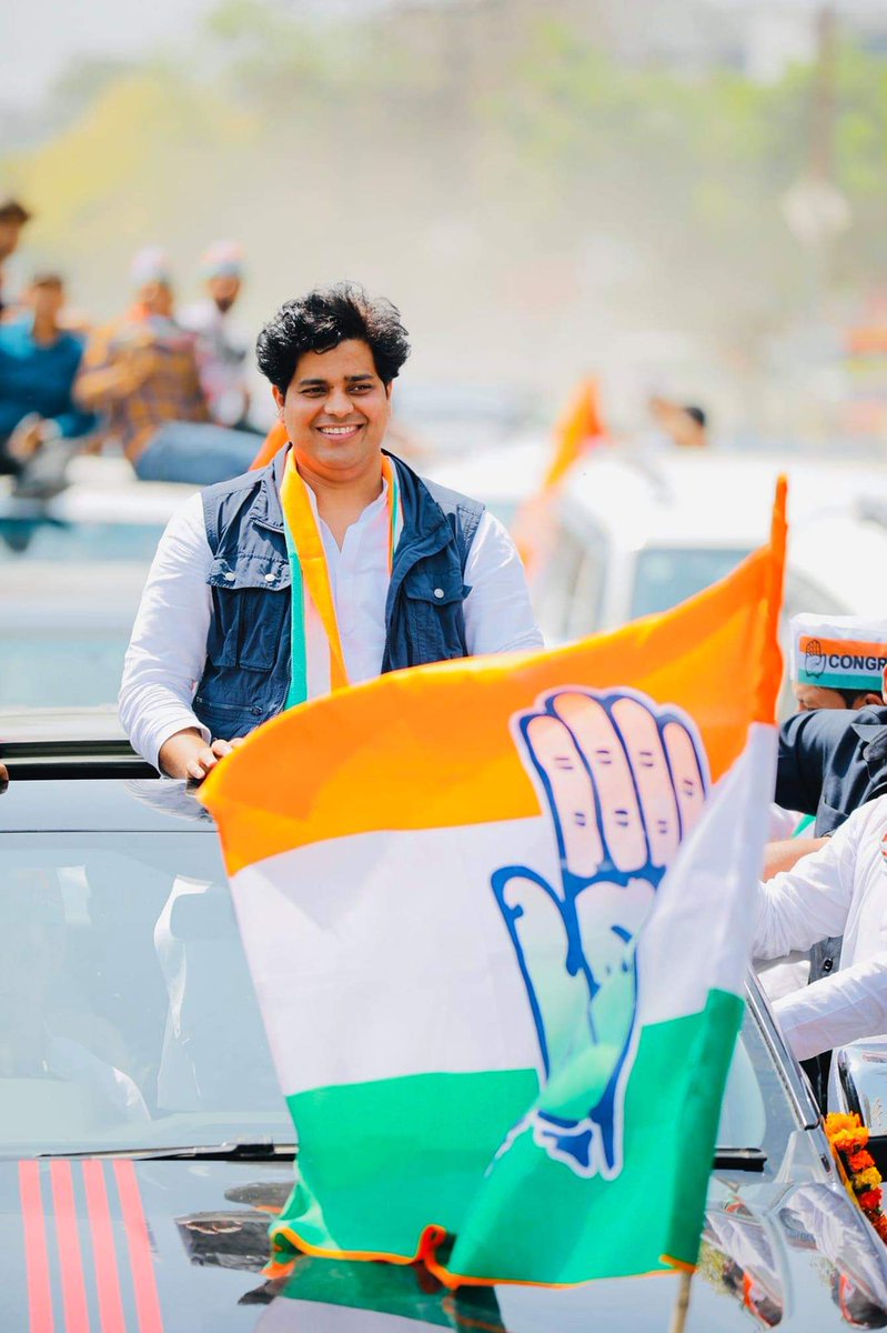 Rehanal2210's tweet photo. एक वादे को निभाने के लिये वोट करो
अपनी दस्तार बचाने के लिये वोट करो
अब तक सबको जिताने के लिये वोट किया
अबकि #IMRANPARTAPGARDHI को जिताने के लिये वोट करो....
@ShayarImran
#ImranPartapgardhi
#VoteForImran
#VoteForCongress https://t.co/mwwvSN3kDC