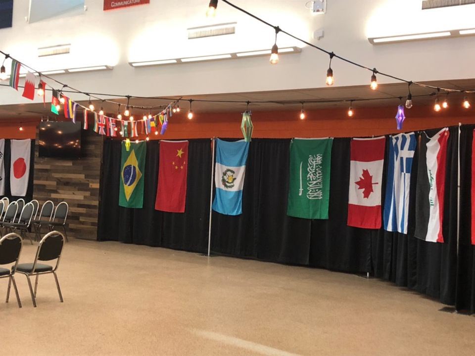 erhsunity's tweet photo. Last Friday, Unity hosted culture night! The turn out was great and the performances and acts were outstanding ! π₯³ππ»β₯οΈπ¦πHereβs a thread of all the performances and acts, thank you to all that came out! π₯° #erhs #erhsunity @ERHSOfficial https://t.co/mxqt17oIko