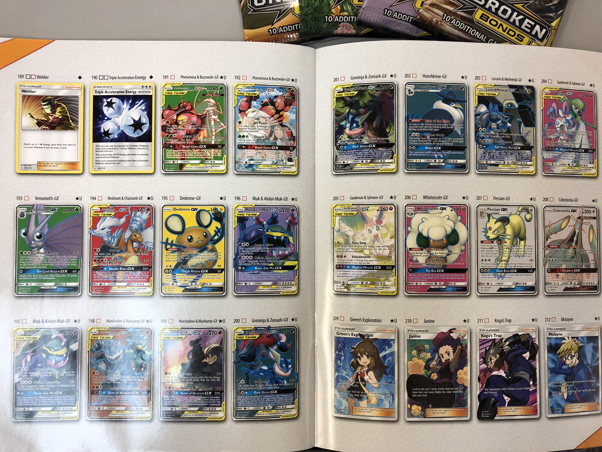 秋葉原チェルモ Cherumoakiba 海外版 ポケモンカード エリートトレーナーズボックス パック入荷しました 収録は ダブルブレイズ フルメタルウォール ナイトユニゾン ダイスも赤でカッコいいです デッキシールドも日本版と違い