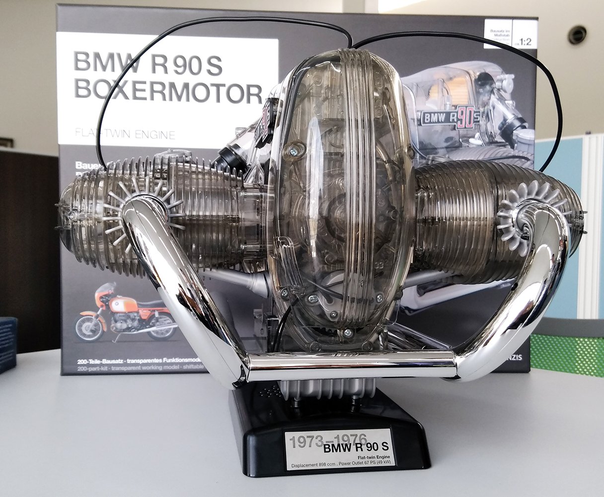 未使用 1/2 FRANZIS BMW R90S 水平対向エンジン プラモデル Yahoo!オークション - 未使用 1/2 FRANZIS BMW R90S 水平対向